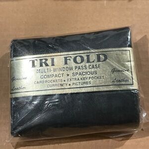 Vintage Genuine Leather Tri-Fold Wallet • New Old Stock • Multi-Window Pass Case